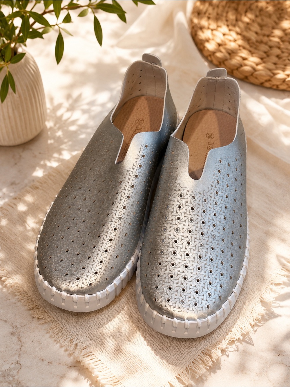 Ilse Jacobsen Tulip 3576 Silver Slip On Shoes EU 36 US 6